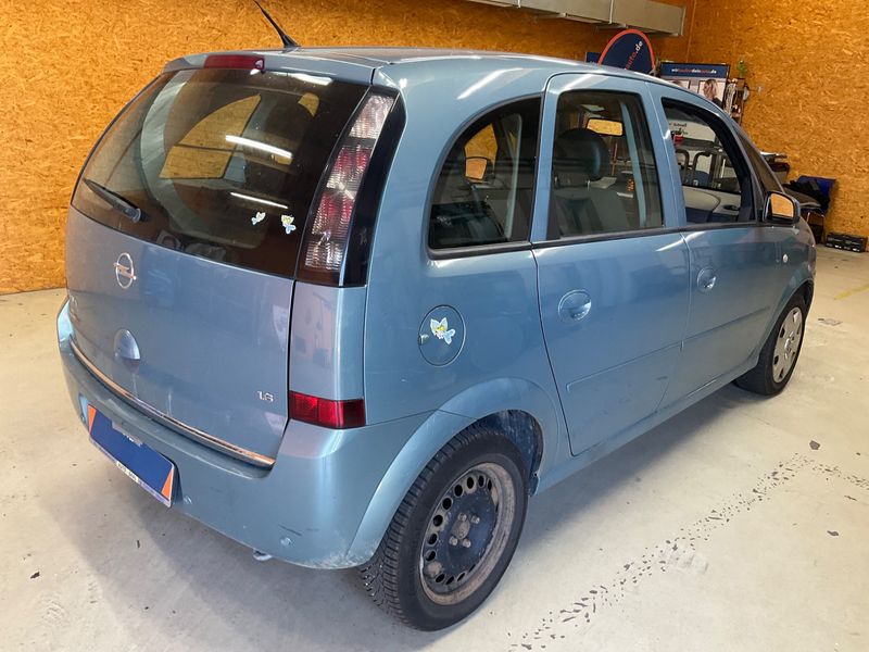 Opel Meriva 1.6 Edition — zdjęcie 2