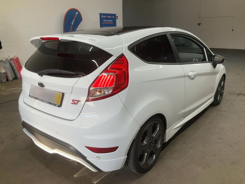 Ford Fiesta 1.6 EcoBoost ST — zdjęcie 6