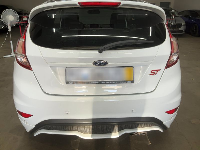 Ford Fiesta 1.6 EcoBoost ST — zdjęcie 5