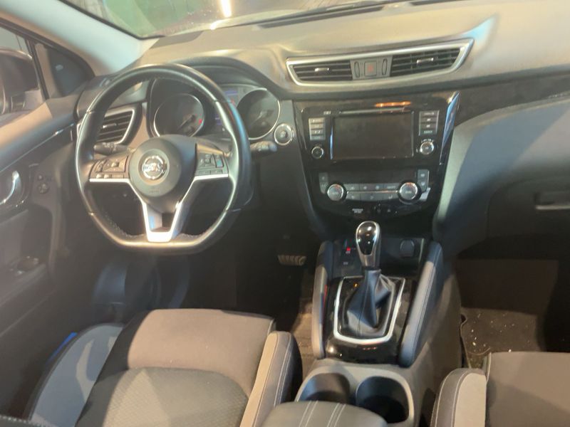 Nissan Qashqai 1.3 DIG-T N-Connecta 2020 – снимка 18
