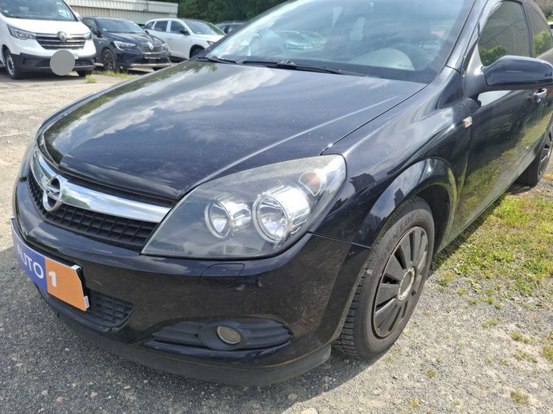 Opel Astra GTC 1.6 Selection "110 Jahre" — zdjęcie 2