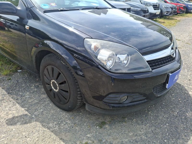 Opel Astra GTC 1.6 Selection "110 Jahre" — zdjęcie 6