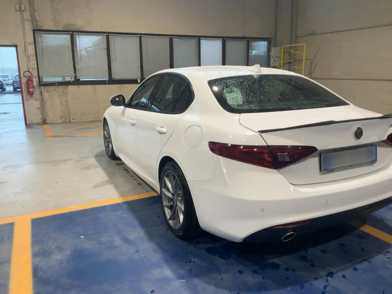 Alfa Romeo Giulia 2.2 JTDM Super — zdjęcie 3