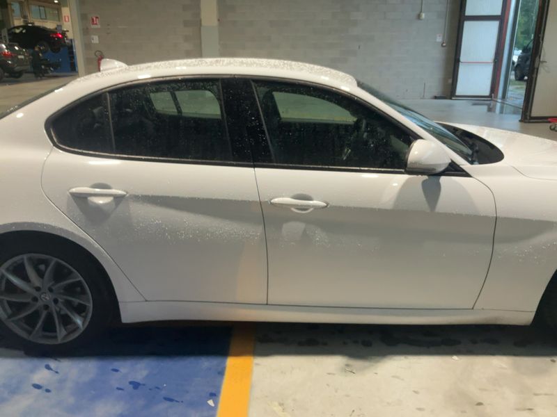 Alfa Romeo Giulia 2.2 JTDM Super — zdjęcie 7