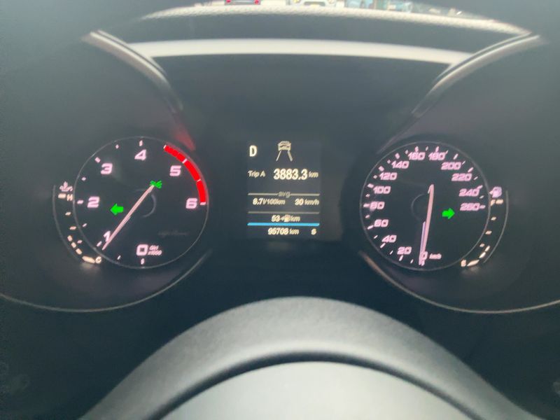 Alfa Romeo Giulia 2.2 JTDM Super — zdjęcie 13