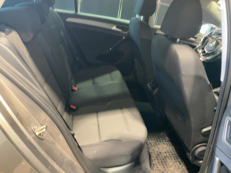 Volkswagen Golf VII 1.6 TDI Sport Austria 4Motion BlueMotion Tech — zdjęcie 14