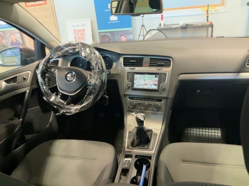 Volkswagen Golf VII 1.6 TDI Sport Austria 4Motion BlueMotion Tech — zdjęcie 12