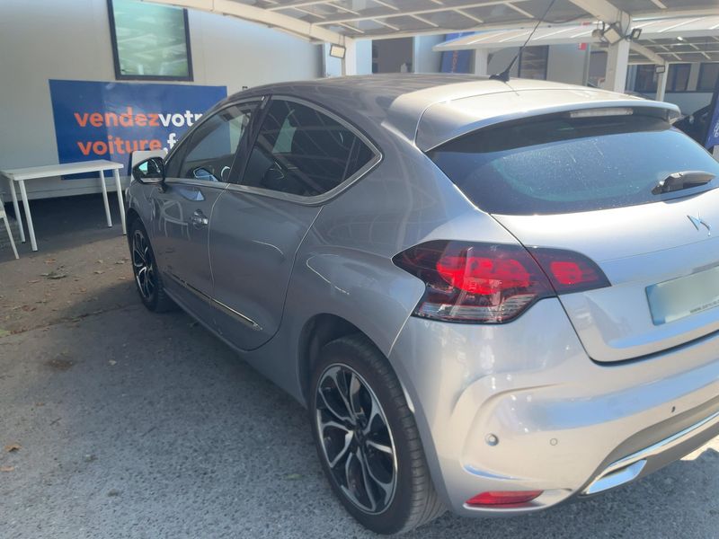 DS Automobiles DS4 1.6 Blue-HDi SportChic — zdjęcie 3