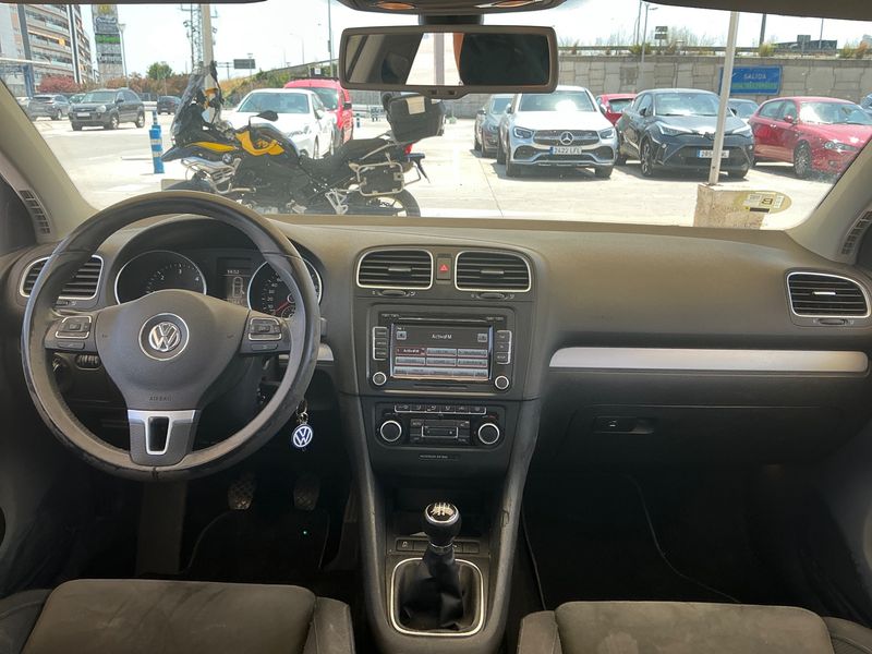 Volkswagen Golf VI 1.6 TDI Sport 2012 – снимка 17