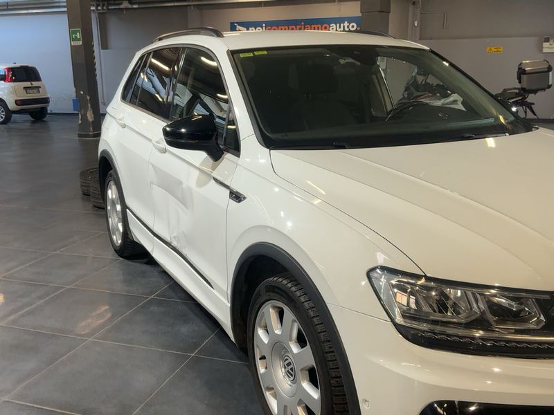 Volkswagen Tiguan 1.6 TDI Sport BlueMotion Tech — zdjęcie 8