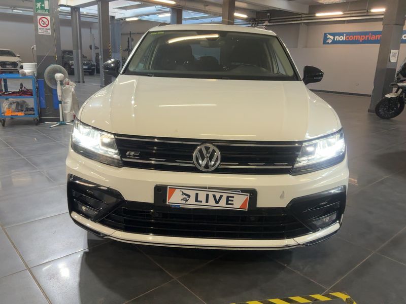 Volkswagen Tiguan 1.6 TDI Sport BlueMotion Tech — zdjęcie 9