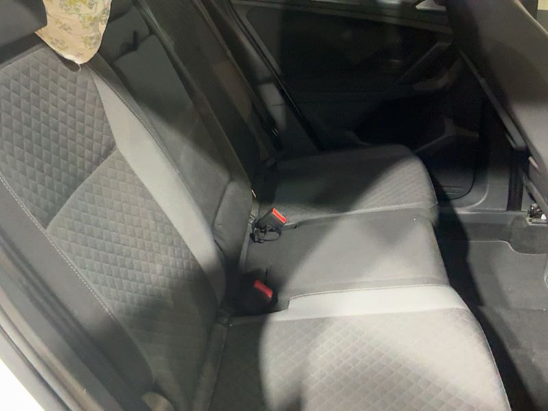 Volkswagen Tiguan 1.6 TDI Sport BlueMotion Tech — zdjęcie 14