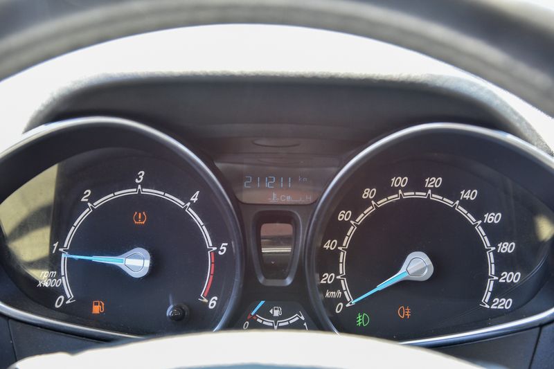 Ford Tourneo 1.5 TDCi Titanium — zdjęcie 12