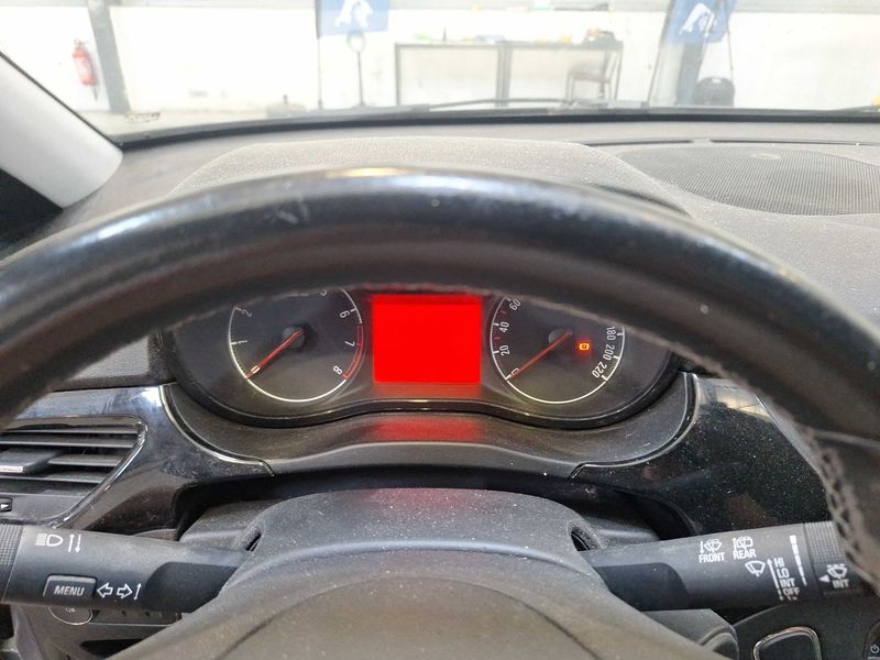 Opel Corsa 1.4 Edition 2015 – снимка 37