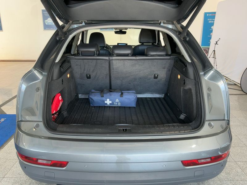 Audi Q3 2.0 TDI — zdjęcie 10