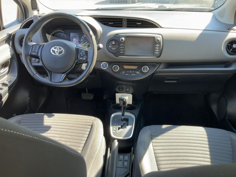 Toyota Yaris 1.5 Hybrid Active 2019 – снимка 17