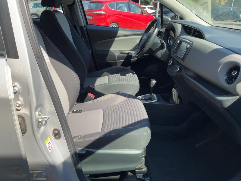 Toyota Yaris 1.5 Hybrid Active 2019 – снимка 16