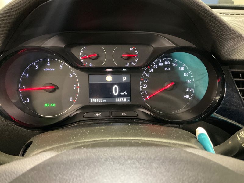 Opel Crossland X 1.2 Turbo Design 120 ans — zdjęcie 13
