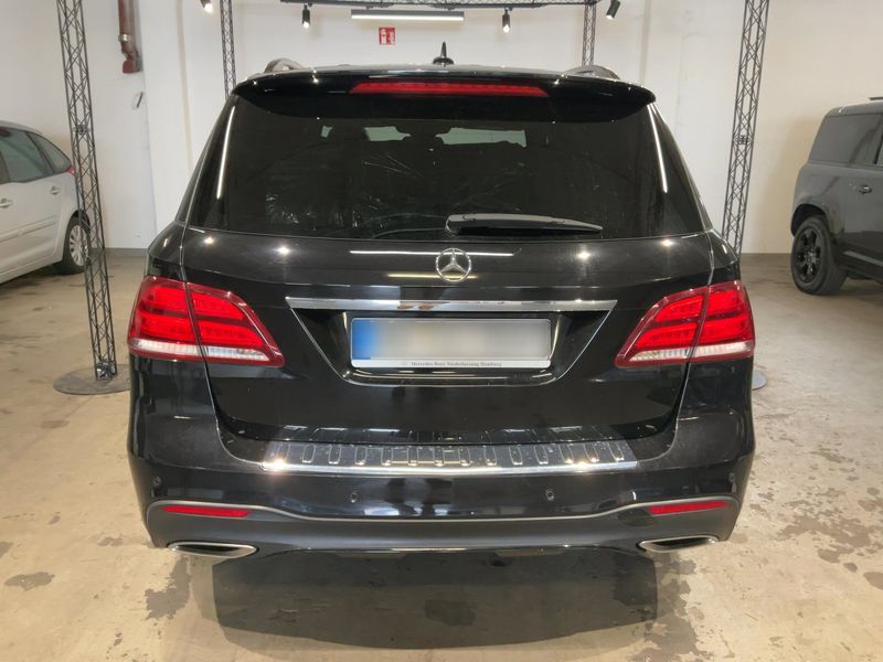 Mercedes-Benz GLE-Klasse GLE 400 4Matic AMG Line — zdjęcie 5