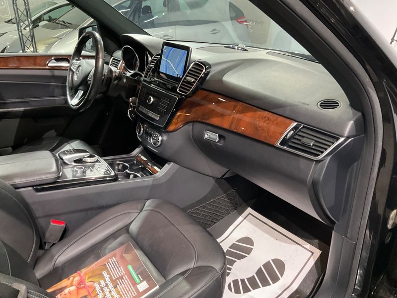 Mercedes-Benz GLE-Klasse GLE 400 4Matic AMG Line 2018 – снимка 28