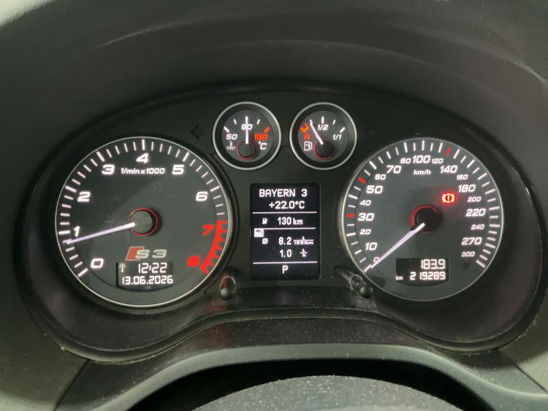 Audi S3 2.0 TFSI quattro — zdjęcie 13