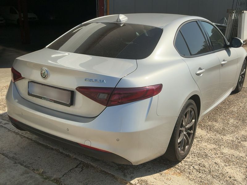 Alfa Romeo Giulia 2.2 JTDM 2017 – снимка 8
