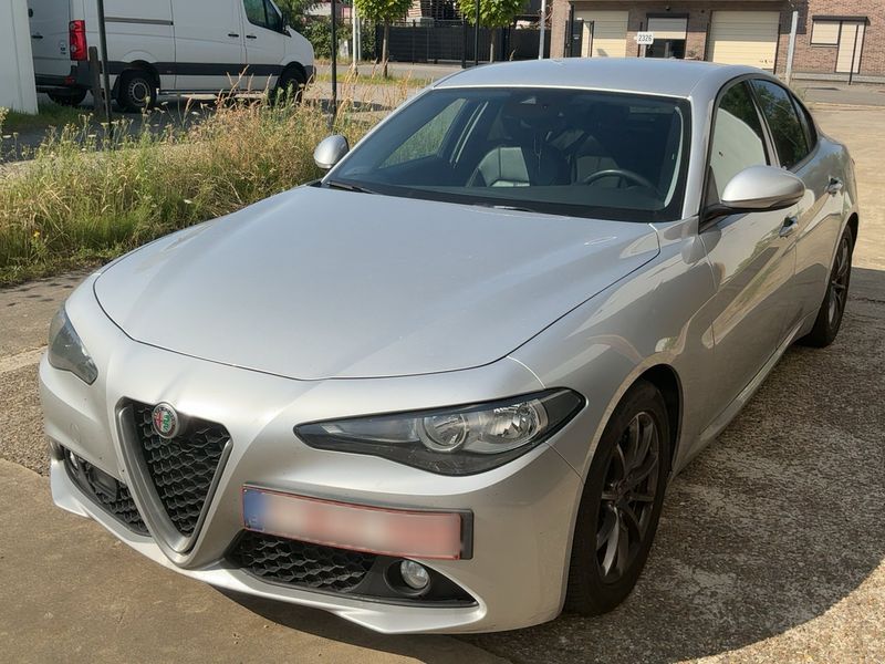 Alfa Romeo Giulia 2.2 JTDM 2017 – снимка 1