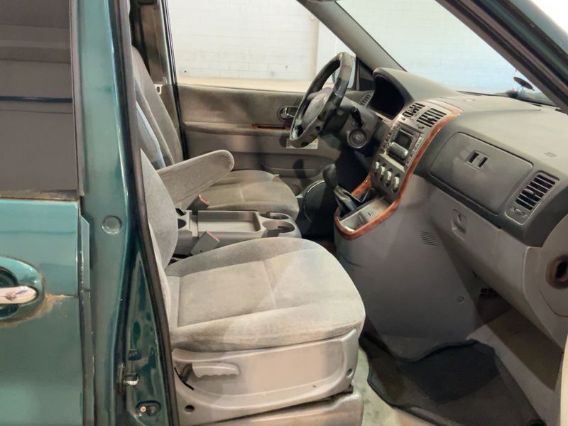 Kia Carnival 2.9 CRDi LX — zdjęcie 11
