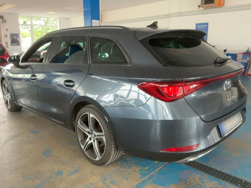 Seat Leon 2.0 TDI FR — zdjęcie 3