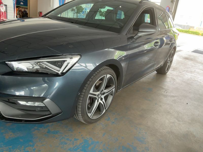 Seat Leon 2.0 TDI FR — zdjęcie 2