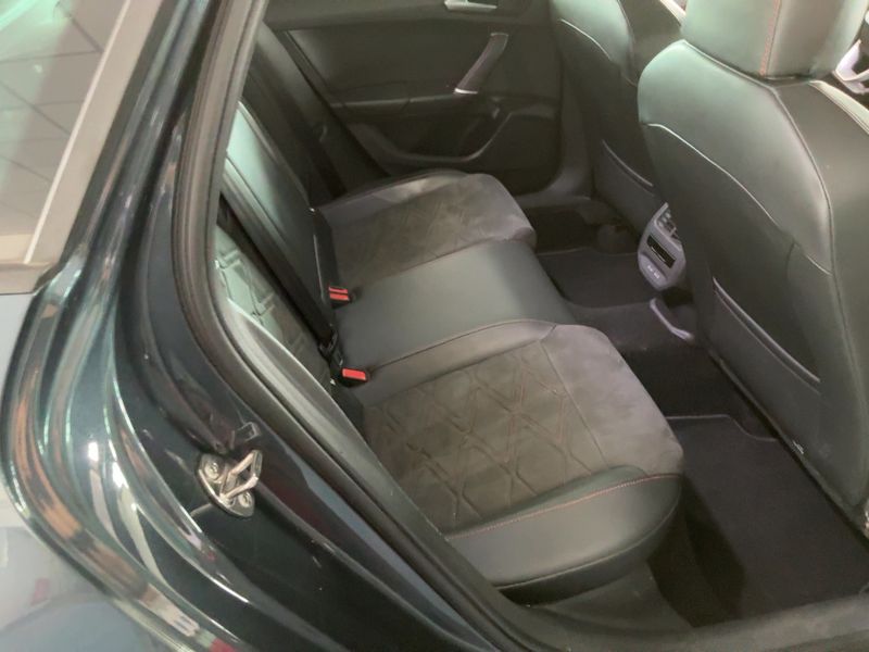 Seat Leon 2.0 TDI FR — zdjęcie 14