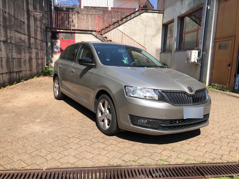 Skoda Rapid Spaceback 1.4 TSI Ambition — zdjęcie 6
