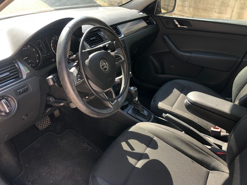 Skoda Rapid Spaceback 1.4 TSI Ambition — zdjęcie 10