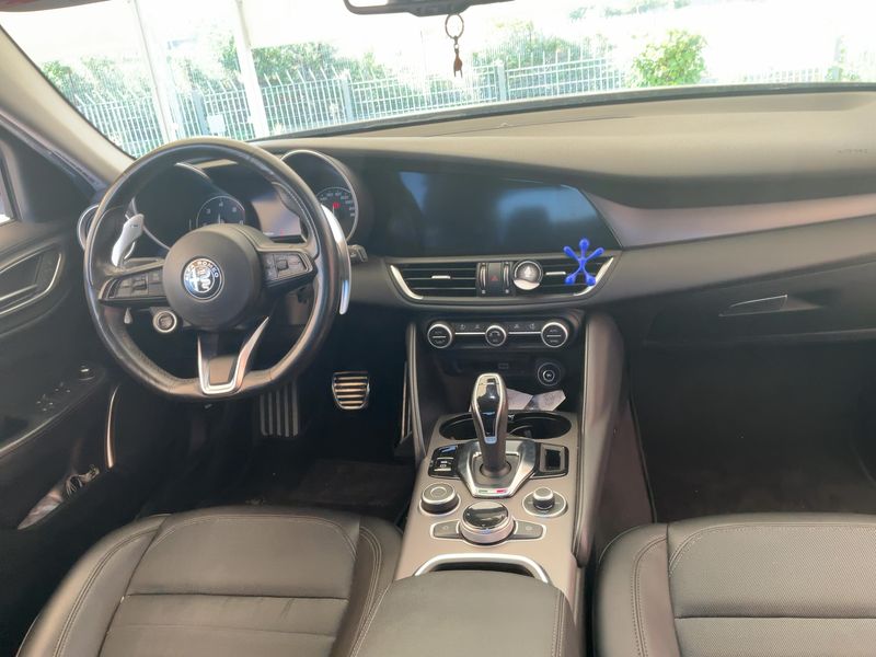 Alfa Romeo Giulia 2.2 JTDM Sprint — zdjęcie 12