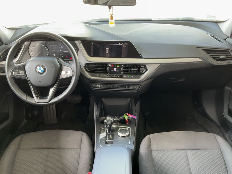 BMW 1er 118i Advantage 2021 – снимка 17