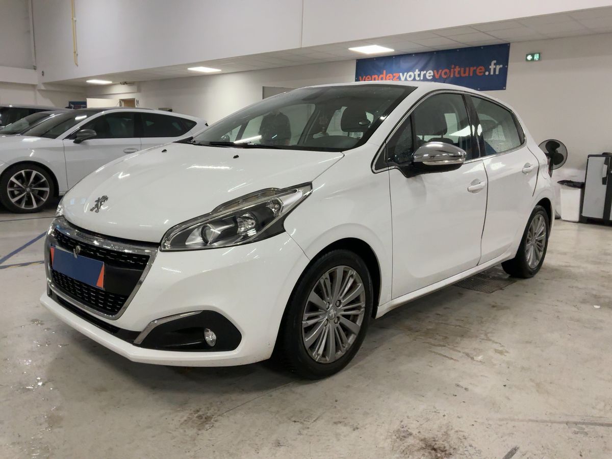 Peugeot 208 1.6 Blue-HDi Allure