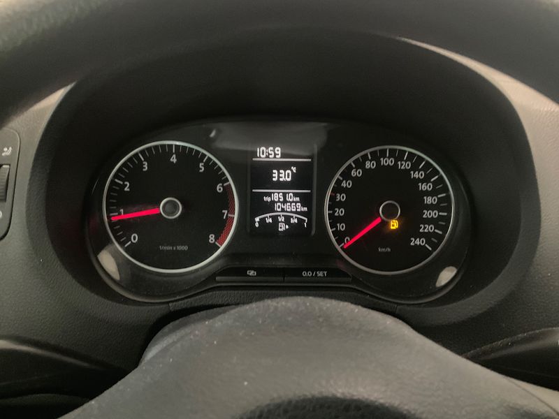 Volkswagen Polo 1.2 Comfortline — zdjęcie 13