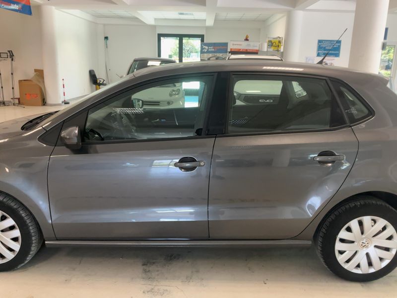 Volkswagen Polo 1.2 Comfortline — zdjęcie 4