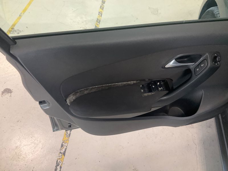 Volkswagen Polo 1.2 Comfortline 2012 – снимка 22