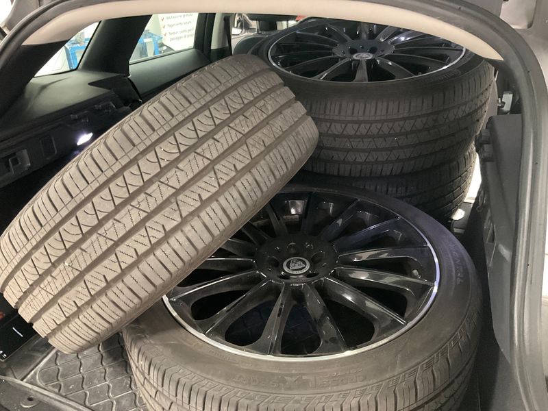 Jaguar F-Pace 20d Prestige 2017 – снимка 15
