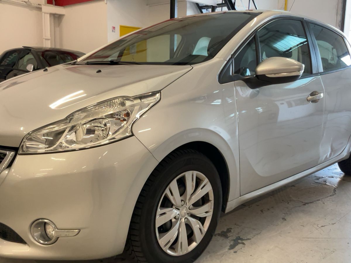 Peugeot 208 1.2 VTi Active