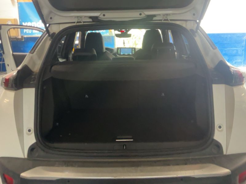 Peugeot 2008 1.5 Blue-HDi GT Pack 2023 – снимка 15