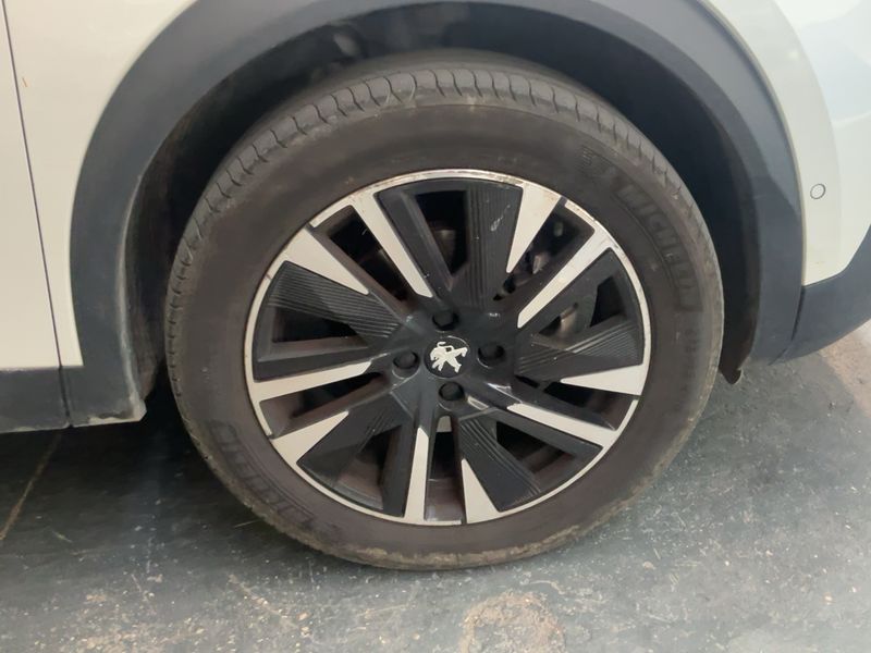 Peugeot 2008 1.5 Blue-HDi GT Pack 2023 – снимка 11