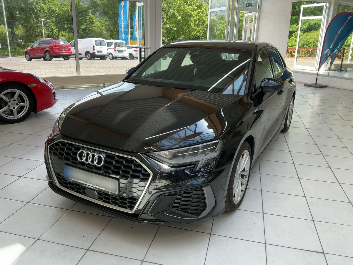 Audi A3 2020 — photo 1