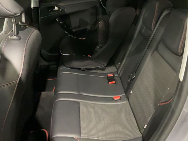 Peugeot 2008 1.5 Blue-HDi GT Line 2019 – снимка 19