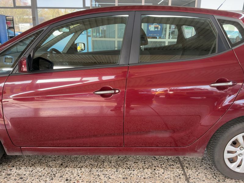 Hyundai ix20 1.4 CRDi Classic Blue — zdjęcie 4