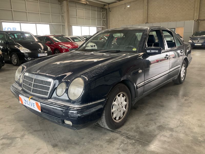 Mercedes-Benz E-Klasse E 300 Diesel Elegance