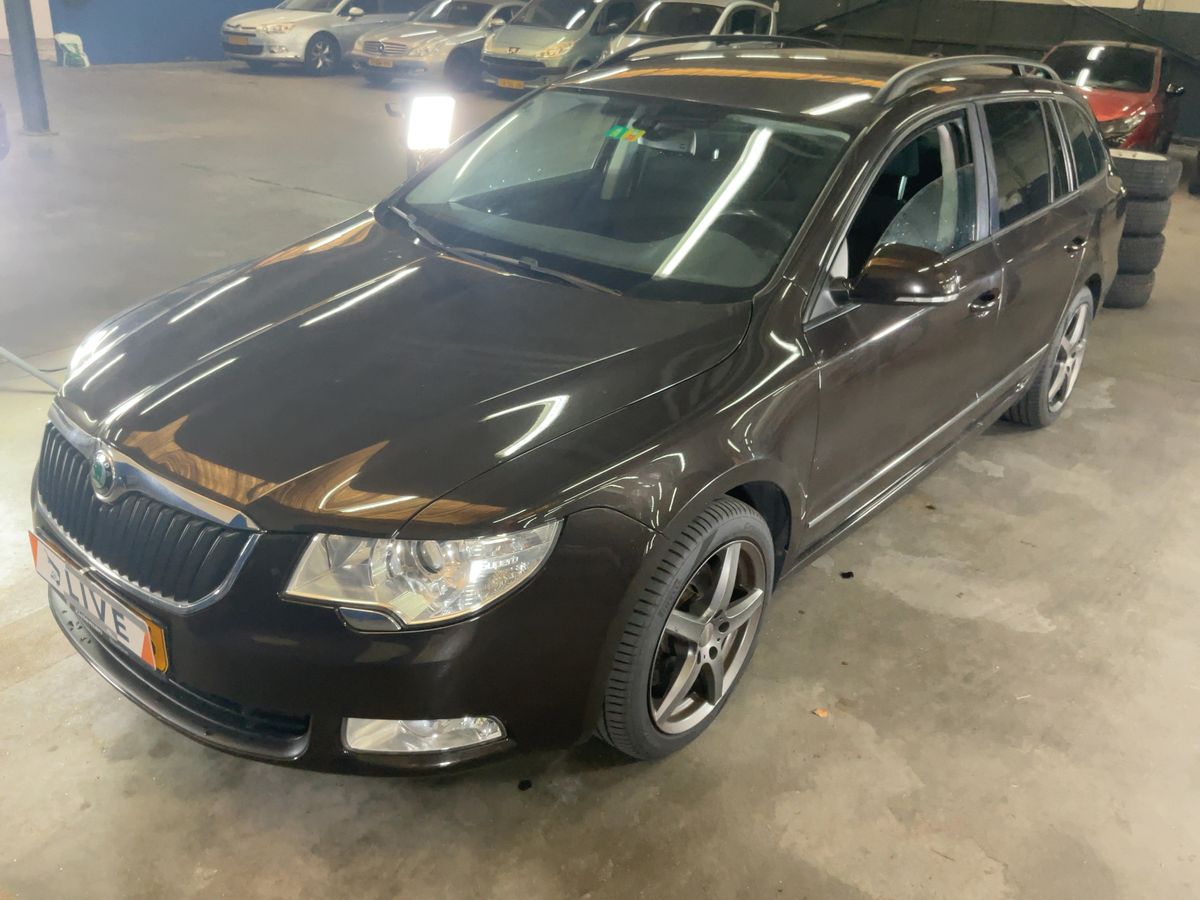 Skoda Superb 1.4 TSI Active