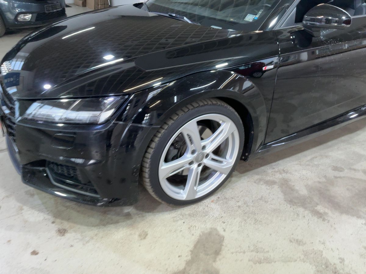 Audi TT 2.0 TFSI quattro Coupe