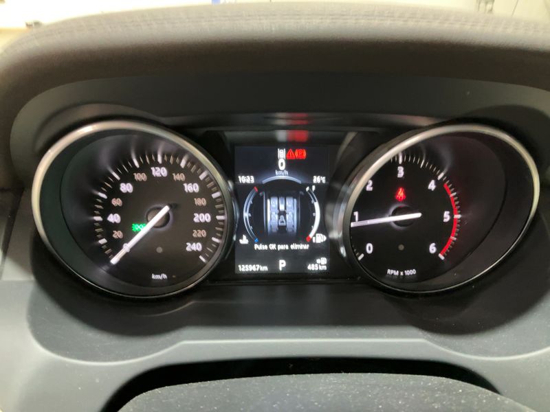 Land Rover Evoque 2.0 Td4 SE — zdjęcie 13